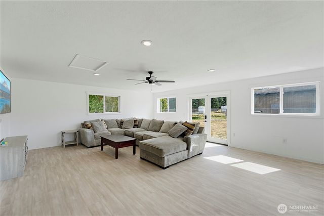 11033 Kuhlman Road SE, Olympia, WA 98513