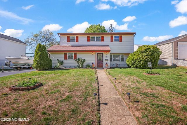 2 Beaver Street, Hazlet, NJ 07730