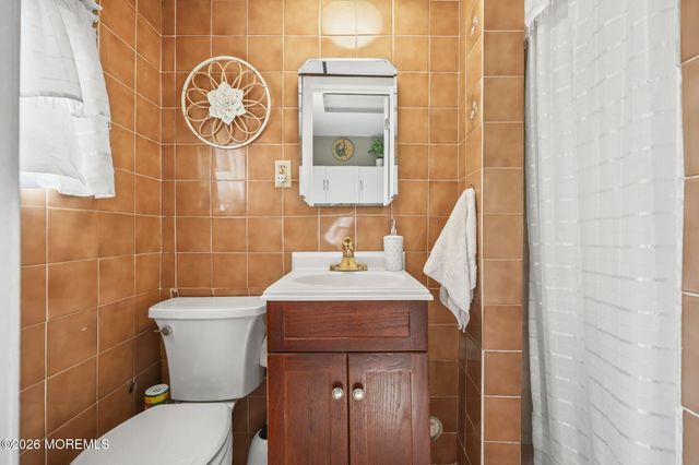 2 Beaver Street, Hazlet, NJ 07730
