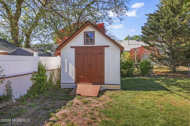 2 Beaver Street, Hazlet, NJ 07730
