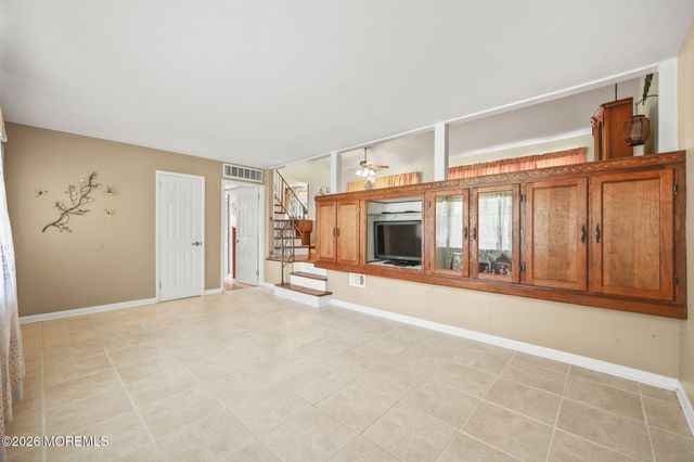 2 Beaver Street, Hazlet, NJ 07730