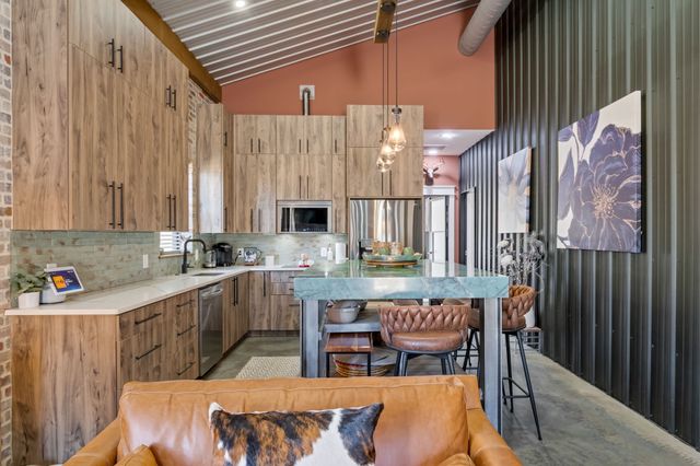 2896 Fly Rd, Santa Fe, TN 38482