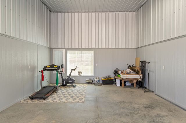 2896 Fly Rd, Santa Fe, TN 38482