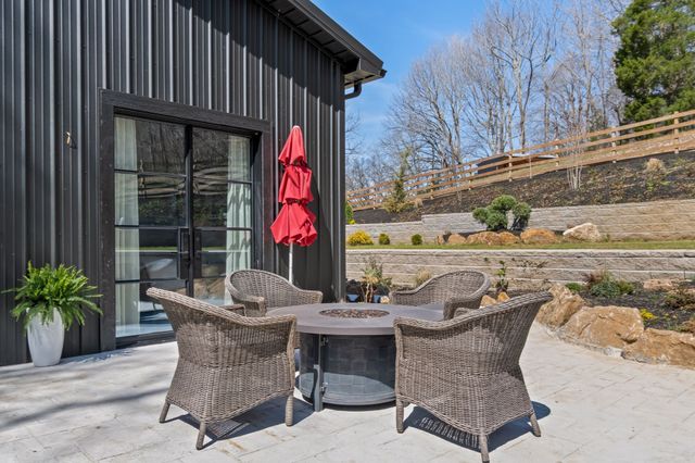 2896 Fly Rd, Santa Fe, TN 38482