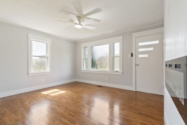 2896 Fly Rd, Santa Fe, TN 38482