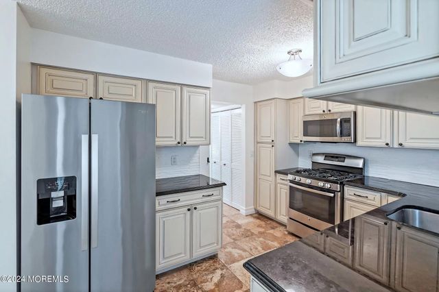 73 Old Orchard Lane 1504, Ocean Twp, NJ 07712