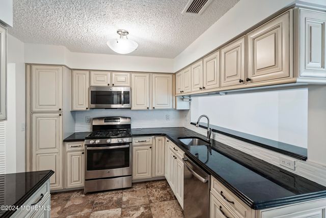 73 Old Orchard Lane 1504, Ocean Twp, NJ 07712