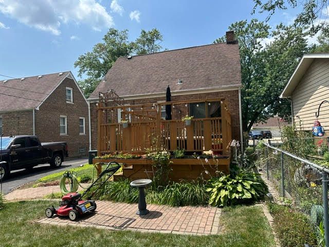 17611 Maple Street, Lansing, IL 60438