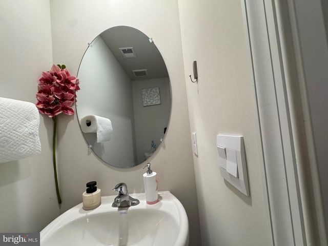 187 SCHYROCK DR, Stephens City, VA 22655