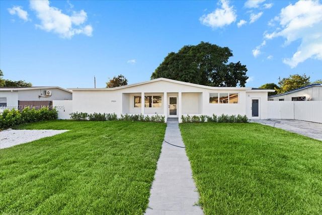 19320 NW 37th Ave, Miami Gardens, FL 33056