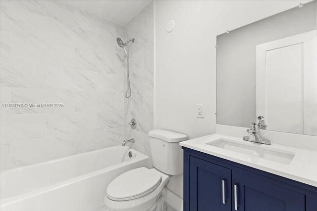 19320 NW 37th Ave, Miami Gardens, FL 33056