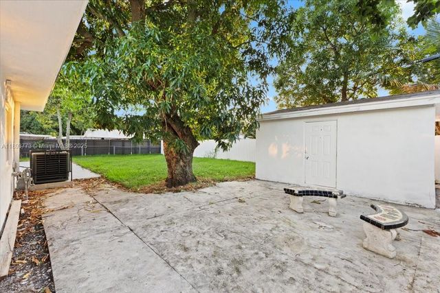 19320 NW 37th Ave, Miami Gardens, FL 33056