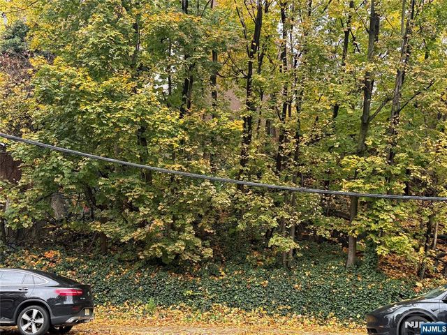 616 Gregory Avenue, Weehawken, NJ 07086