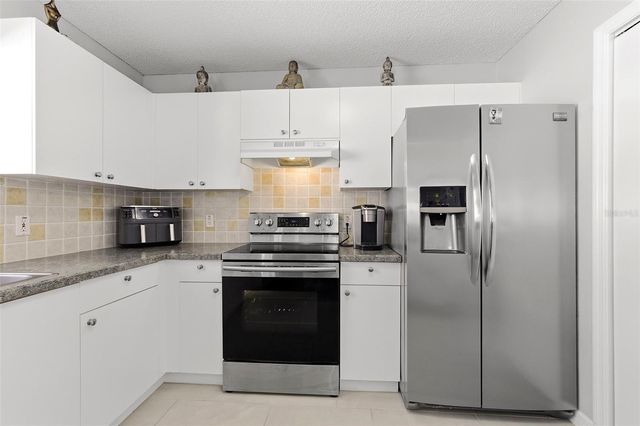 880 ROBLES AVENUE, The Villages, FL 32159