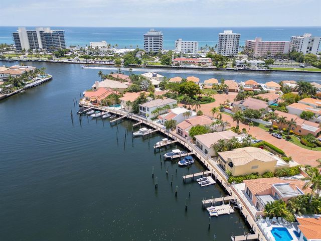 529 Pelican Way, Delray Beach, FL 33483