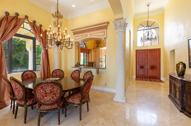 529 Pelican Way, Delray Beach, FL 33483