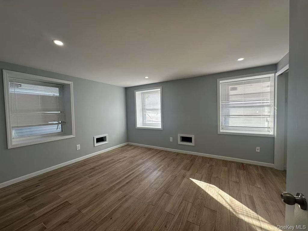 605 Barbadoes Drive, Arverne, NY 11692 — photo 4
