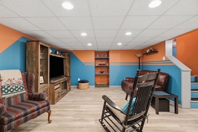 21 Cranbrook Drive, Holden, MA 01520