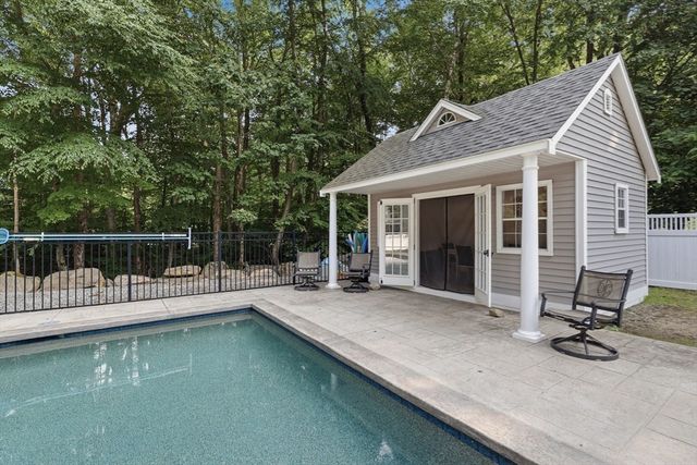 21 Cranbrook Drive, Holden, MA 01520