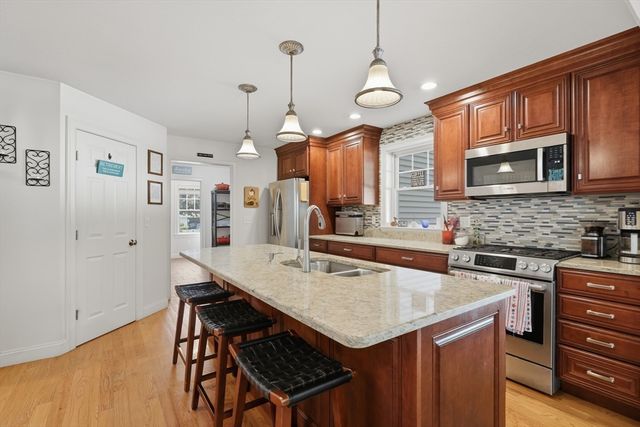 21 Cranbrook Drive, Holden, MA 01520