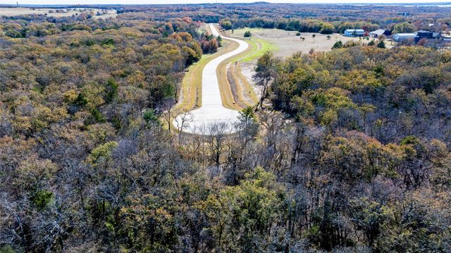 2 Shady Oak Lane, Valley View, TX 76272