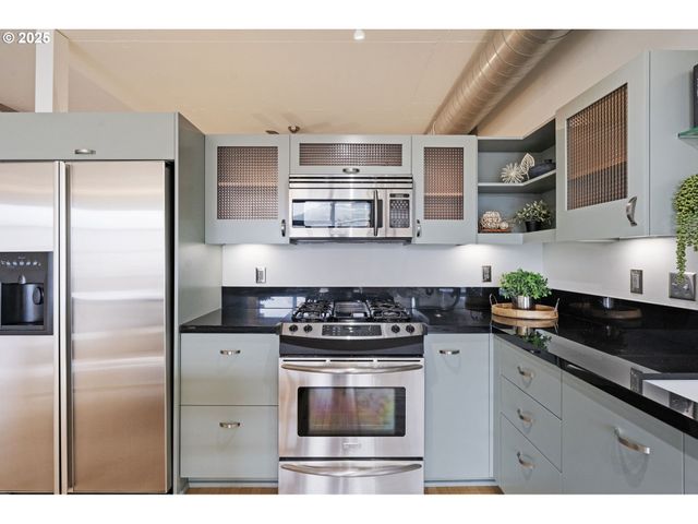 333 Nw 9TH Ave 1217, Portland, OR 97209