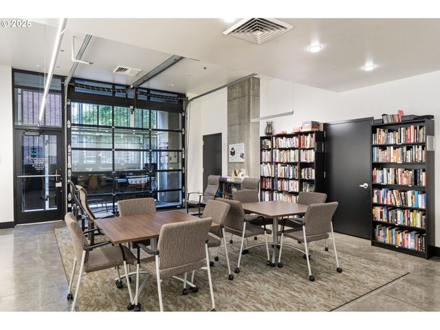 333 Nw 9TH Ave 1217, Portland, OR 97209