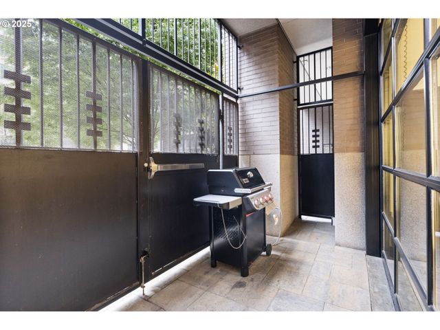 333 Nw 9TH Ave 1217, Portland, OR 97209