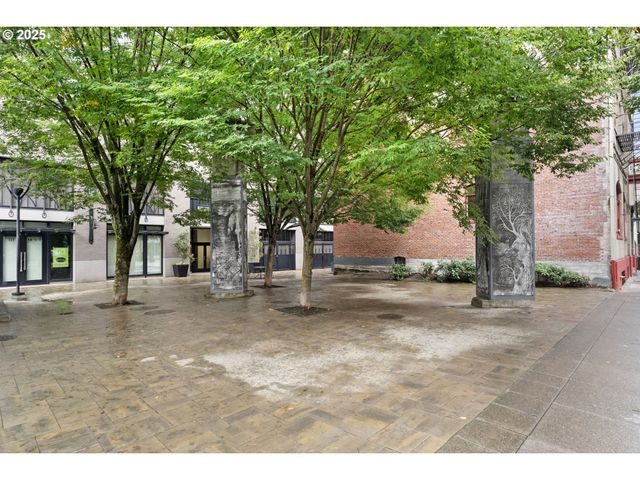 333 Nw 9TH Ave 1217, Portland, OR 97209