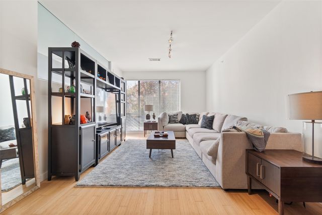 4040 N Hall Street 109, Dallas, TX 75219