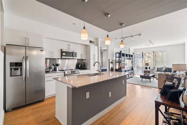 4040 N Hall Street 109, Dallas, TX 75219