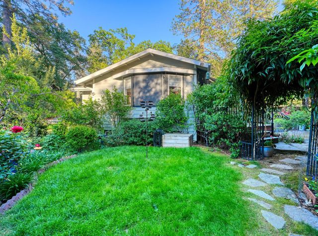 20925 Indian Dr, Colfax, CA 95713