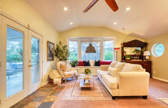 20925 Indian Dr, Colfax, CA 95713
