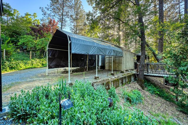 20925 Indian Dr, Colfax, CA 95713