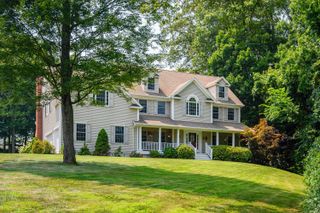 9 Josh Lane, Danbury, CT 06811