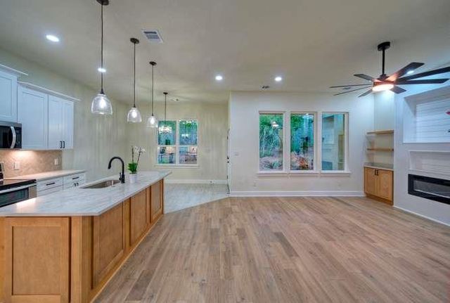 150 Waimanalo LN, Bastrop, TX 78602