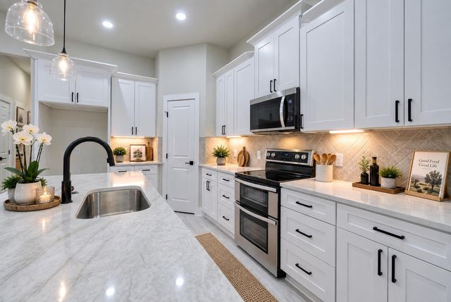 150 Waimanalo LN, Bastrop, TX 78602