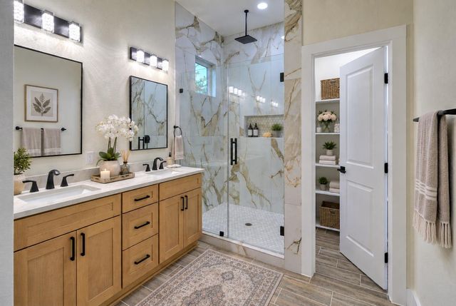 150 Waimanalo LN, Bastrop, TX 78602