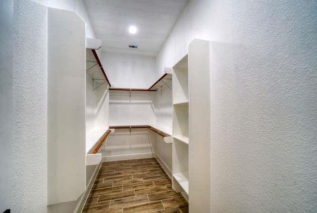 150 Waimanalo LN, Bastrop, TX 78602