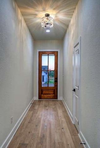 150 Waimanalo LN, Bastrop, TX 78602