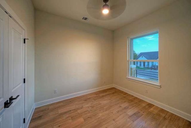 150 Waimanalo LN, Bastrop, TX 78602