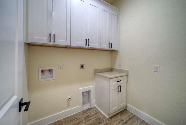 150 Waimanalo LN, Bastrop, TX 78602