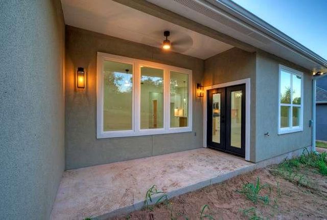 150 Waimanalo LN, Bastrop, TX 78602