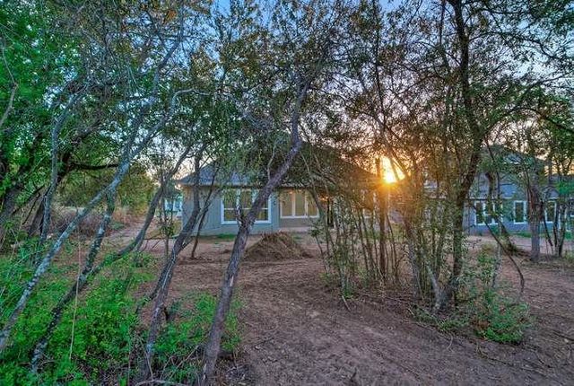 150 Waimanalo LN, Bastrop, TX 78602