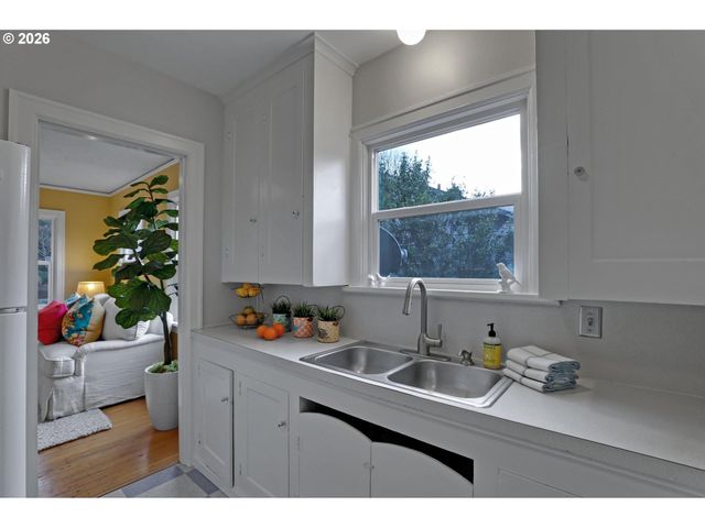 6425 Ne 35TH Ave, Portland, OR 97211