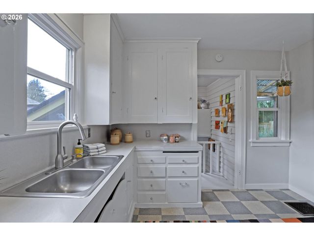 6425 Ne 35TH Ave, Portland, OR 97211