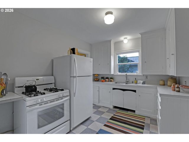 6425 Ne 35TH Ave, Portland, OR 97211