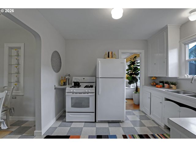 6425 Ne 35TH Ave, Portland, OR 97211