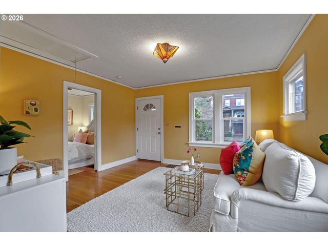 6425 Ne 35TH Ave, Portland, OR 97211