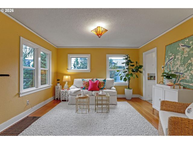 6425 Ne 35TH Ave, Portland, OR 97211